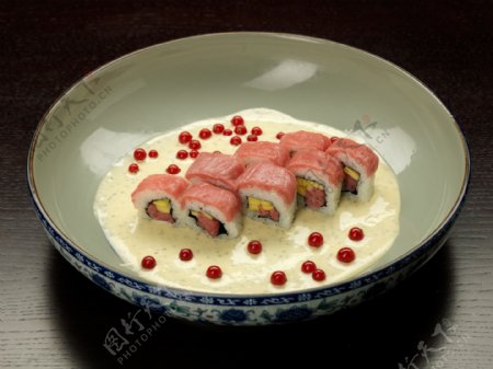 金枪鱼寿司图片