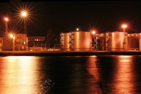 储油罐夜景图片