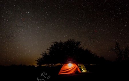 夜宿的户外的帐篷
