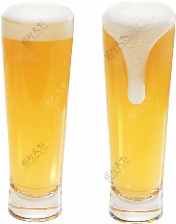 装满啤酒的杯子免抠png透明图层素材