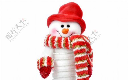 卡通戴红色帽子围巾的雪人png元素