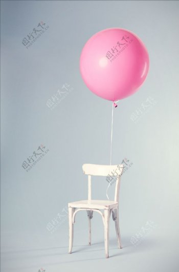 粉红色气球凳子