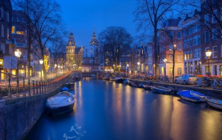 阿姆斯特丹城市运河晚上