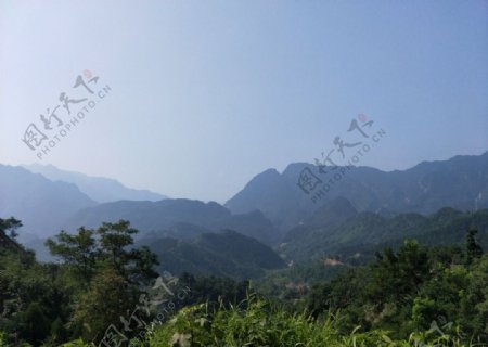 连绵青山远景