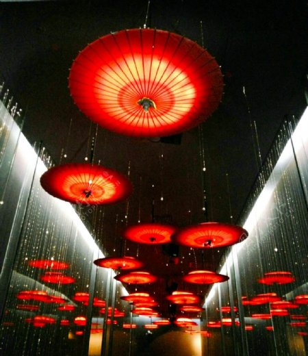红伞灯