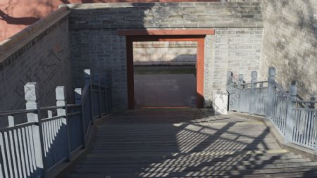北京故宫天安门空荡木板楼梯