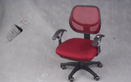 红色带网织电脑椅