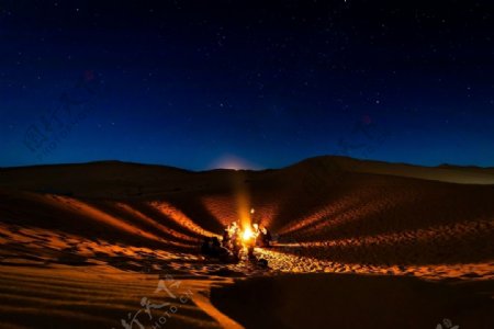 星空沙漠篝火