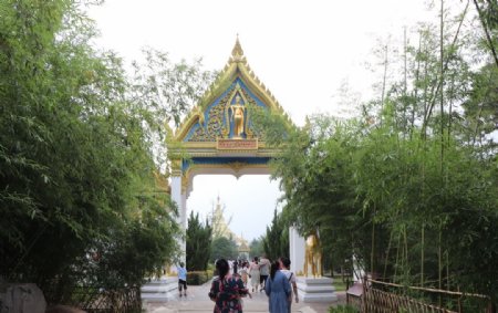 白马寺泰国风格佛殿主入口图片