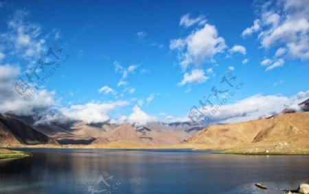 卡拉库里湖图片