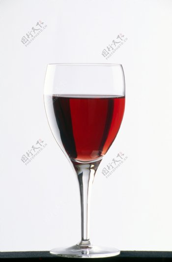 红酒杯子图片