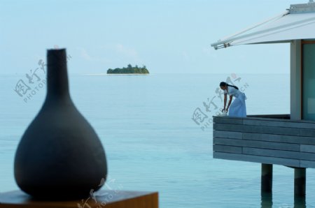 马尔代夫海上别墅楼图片