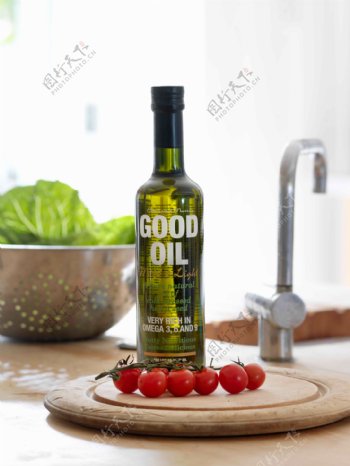 厨房专用食用油生菜小番茄图片