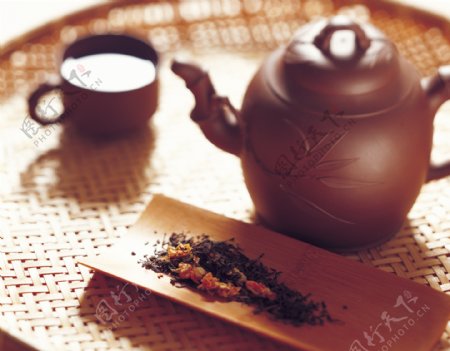 茶壶茶水茶叶茶艺茶道图片