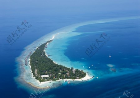 马尔代夫蜜月岛俯瞰图片