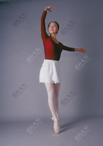 舞蹈人物图片