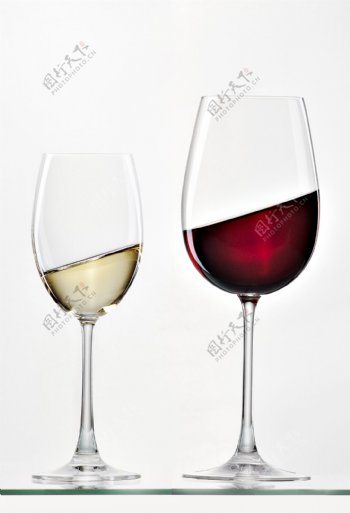 两杯酒图片