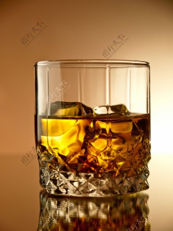 威士忌图片