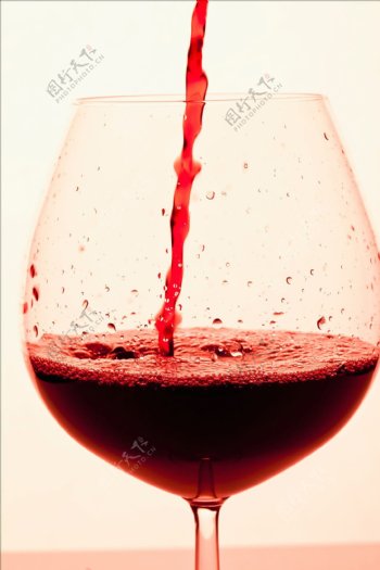玻璃酒杯葡萄酒图片