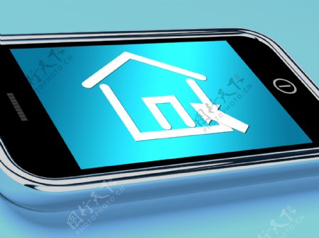 手机屏幕上显示房地产或出租房屋符号