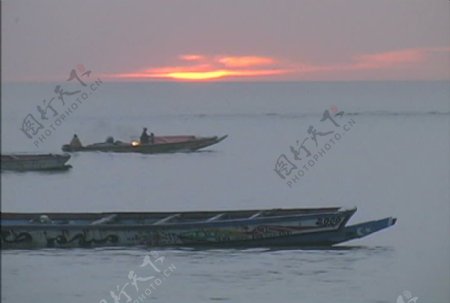 塞内加尔渔船夕阳股票视频视频免费下载