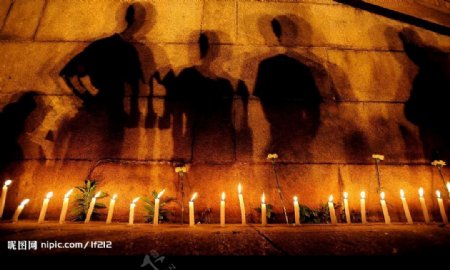 5月16日长沙哀悼地震逝者图片