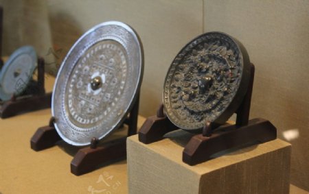 古代铜镜图片