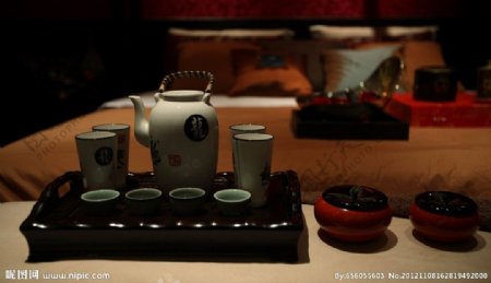 中式宝盒茶具图片
