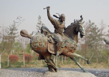 唐皇马球雕塑图片