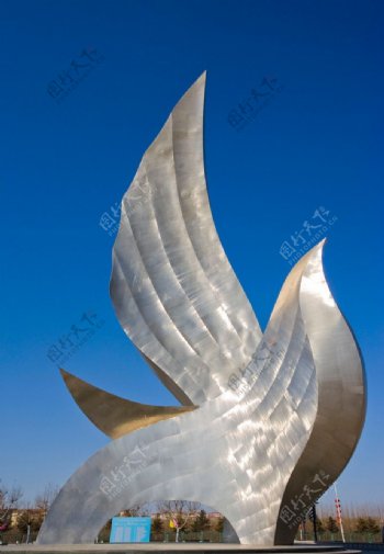 北戴河奥林匹克大道公园雕塑图片