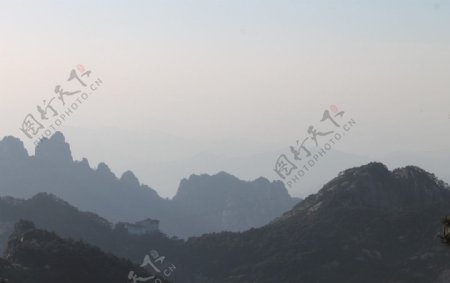 黄山绵延险峻图片