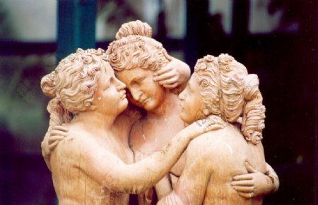 三女雕像图片