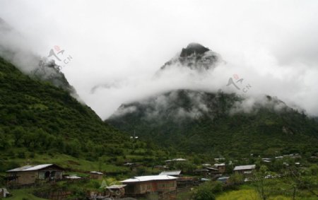 西藏边境小镇风光图片