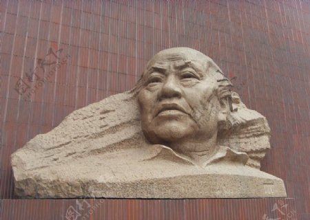广州美院门口雕塑图片