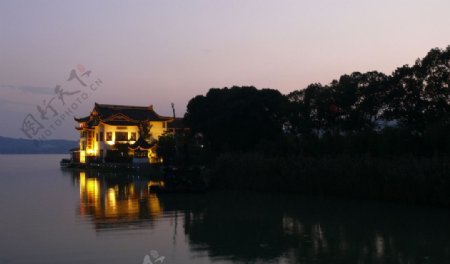 蠡湖夜色图片