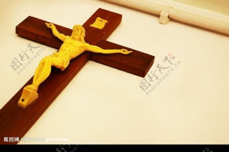 十字架上的主耶穌图片