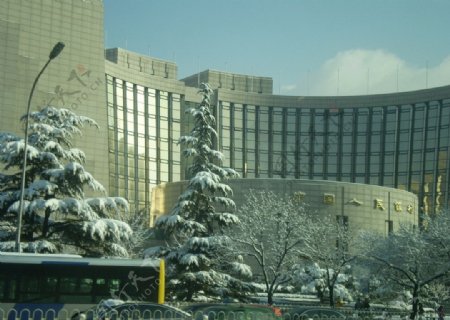 城市雪景图片