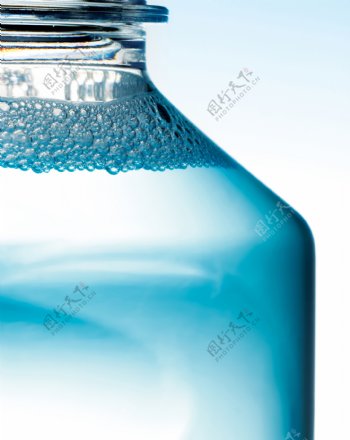 瓶子液体图片
