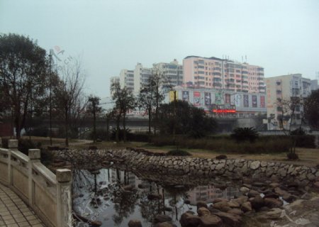 郴州苏仙桥游园图片