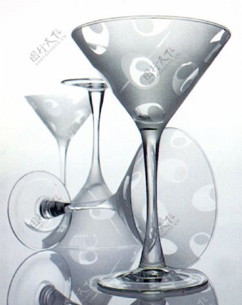 酒杯高脚杯玻璃杯杯子图片