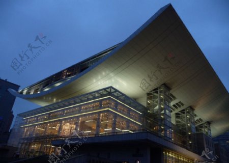 上海大剧院夜景图片