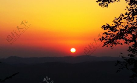 苏仙岭夕阳图片