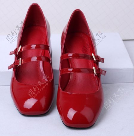 红色单鞋图片