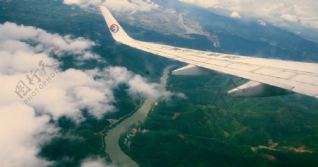 飞机下望的澜沧江图片