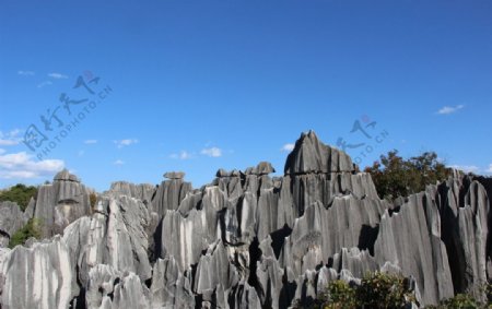 怪石嶙峋图片