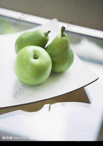 家居生活家居布置苹果梨图片