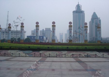武汉洪山广场图片