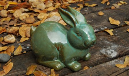 绿釉陶瓷兔子图片
