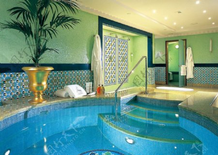 迪拜酒店房间游泳池图片