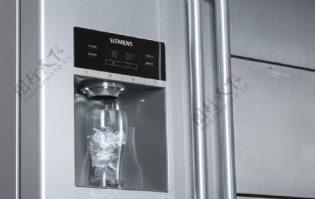 西门子对开门冰箱制冰器图片